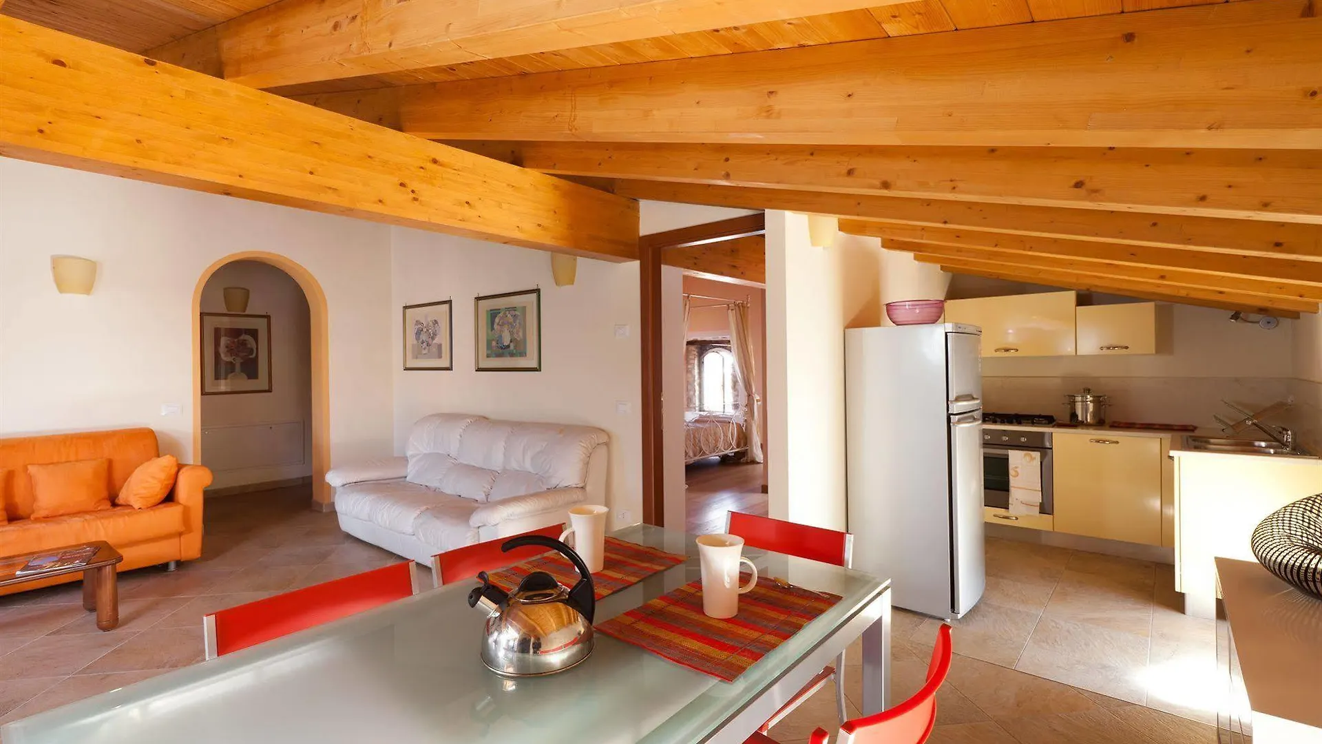 Barchi Resort - Apartments & Suites Сан-Феличе-дель-Бенако 2*,  Италия