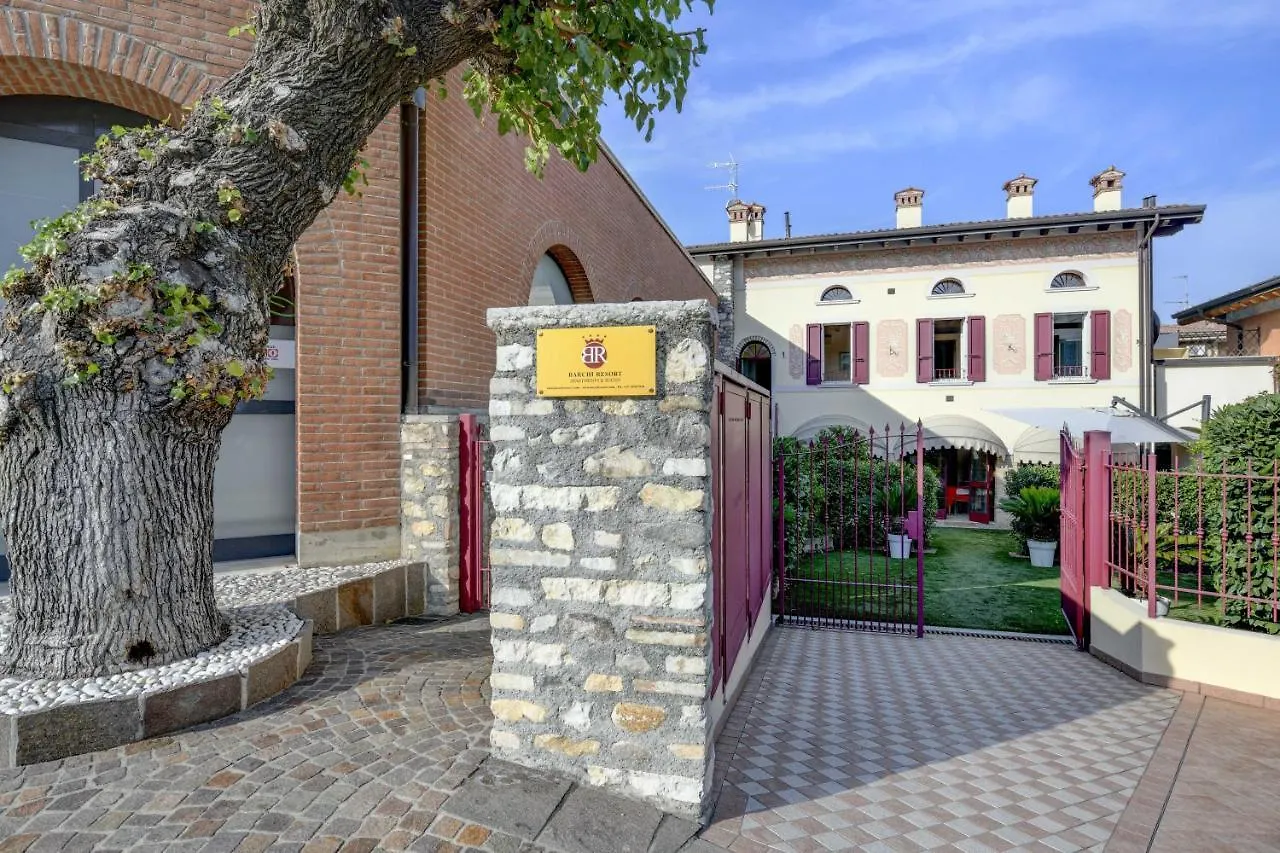 Barchi Resort - Apartments & Suites San Felice del Benaco Hotel apartamentowy