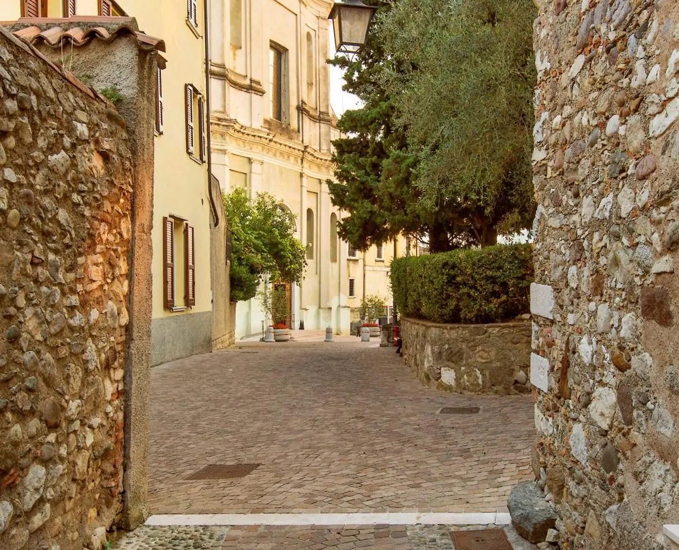 Barchi Resort - Apartments & Suites San Felice del Benaco Hotel apartamentowy